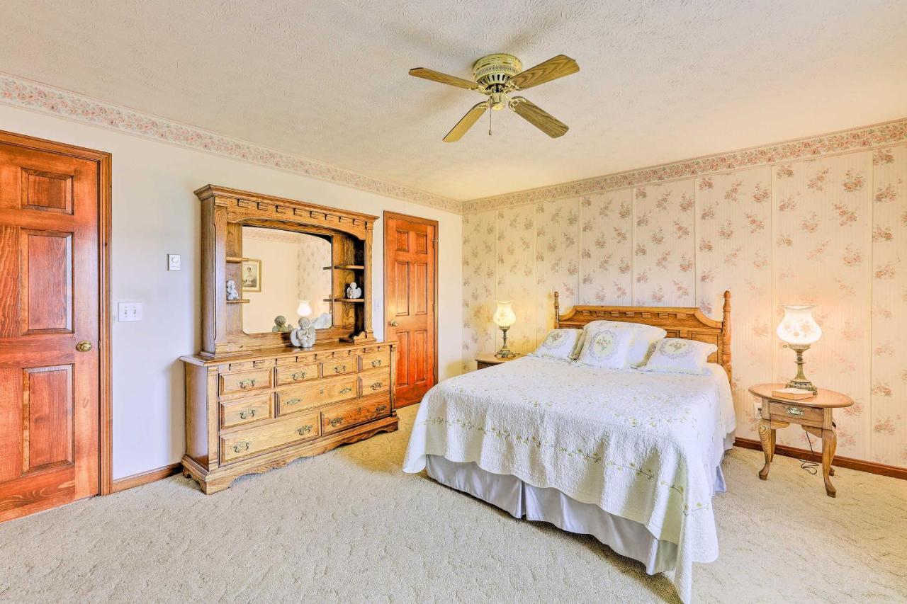 Charming Williamstown Retreat With Private Yard Villa Kültér fotó