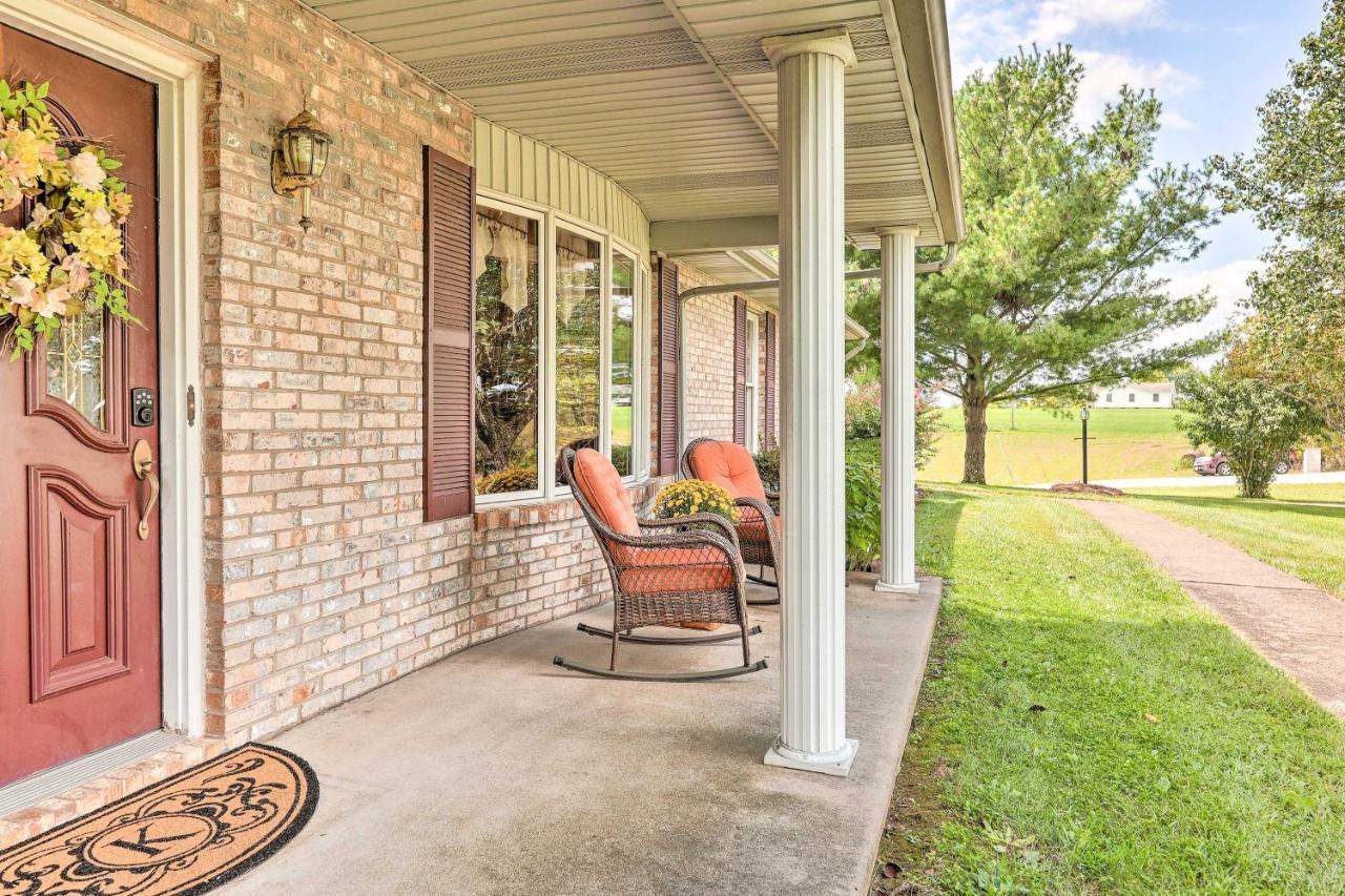 Charming Williamstown Retreat With Private Yard Villa Kültér fotó